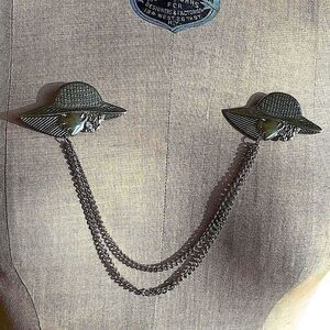 Vintage 70s 80s 14KT GF Ladies in Hats Pincatch sweater clip or Jacket Clip. NWT